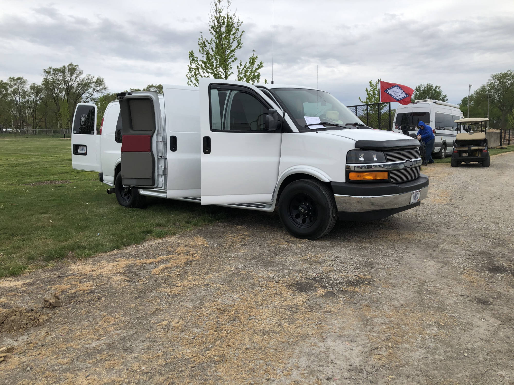 Mike & Suzy Phillips Panel Trucck - 3 Trails Vans